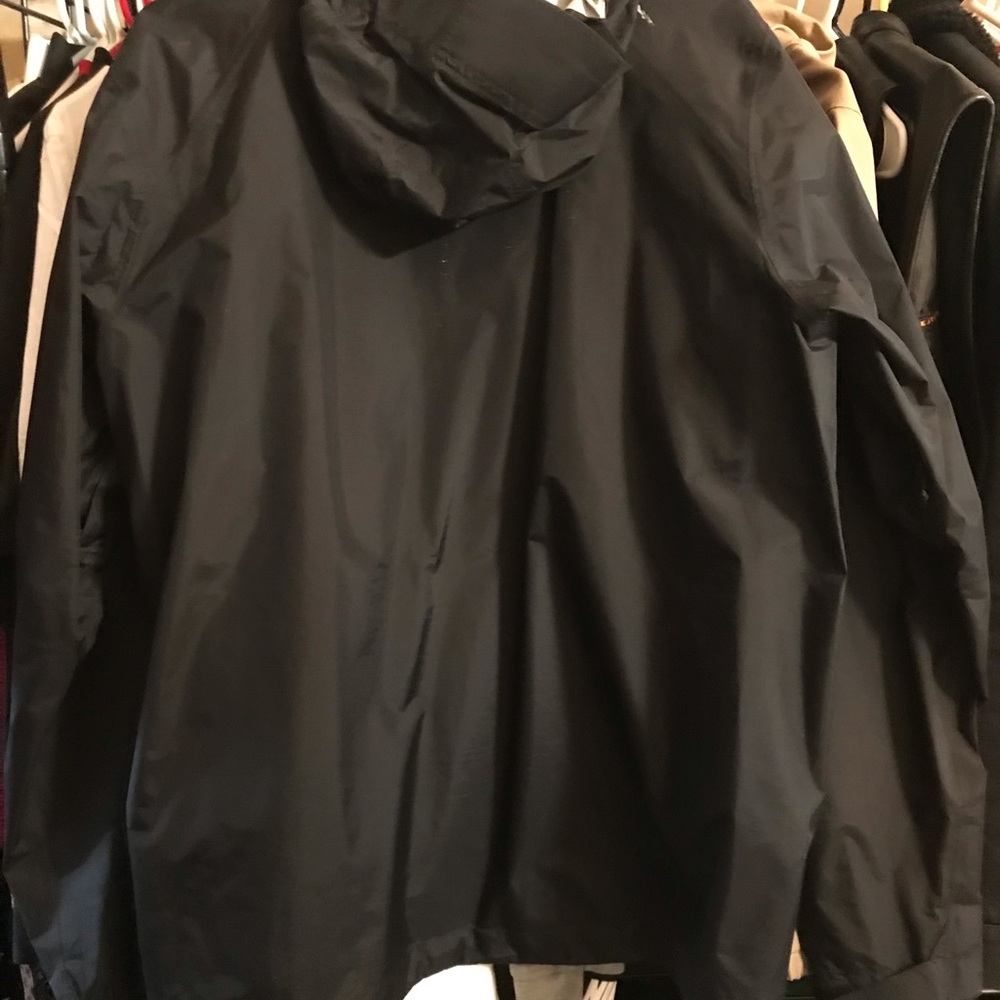 Patagonia shell jacket - Picture 2 of 4